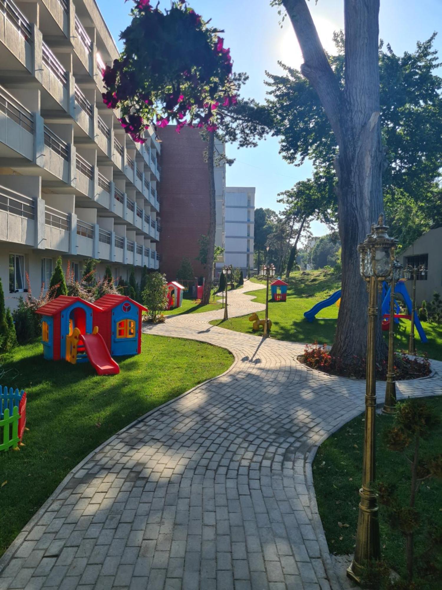 Spring Holiday Resort Neptun Kültér fotó
